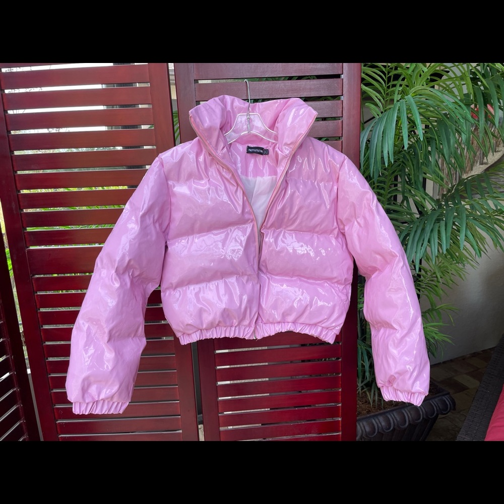 COPY for MM SOLD Pretty Little Thing Pink Puffer Jacket-see pictures for damage.
